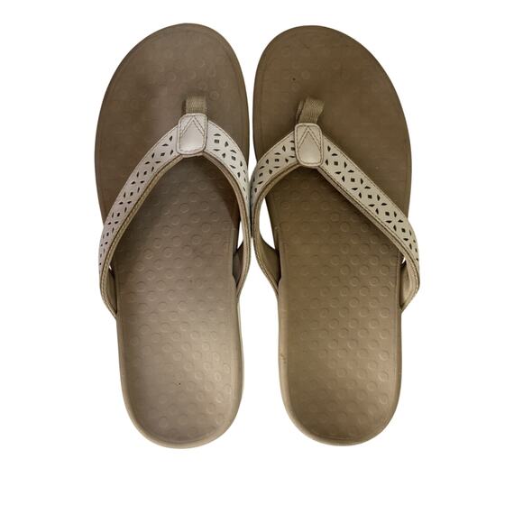 Vionic Shona Women’s Supportive White Flip Flops Size 10 Thong Sandal - Picture 1 of 7